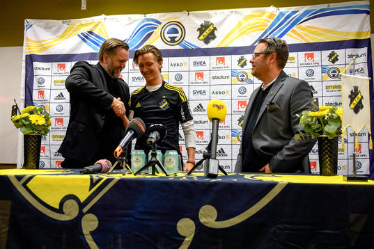 s sportchef Björn Wesström och Kristoffer Olsson  vid en