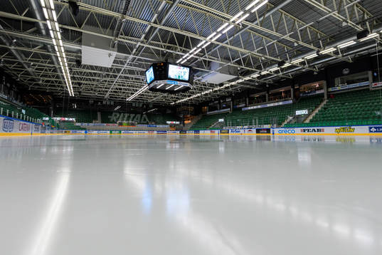 Vy över isen i Lindab Arena