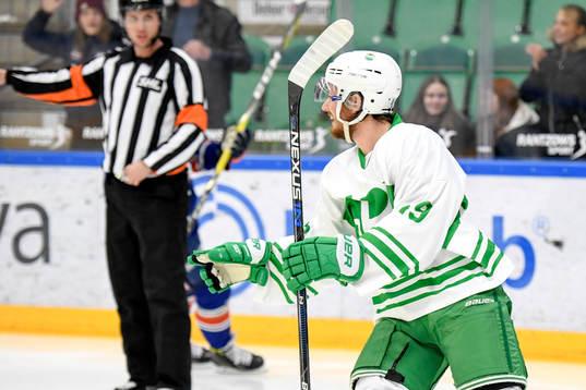 Rögles Sebastian Collberg jublar