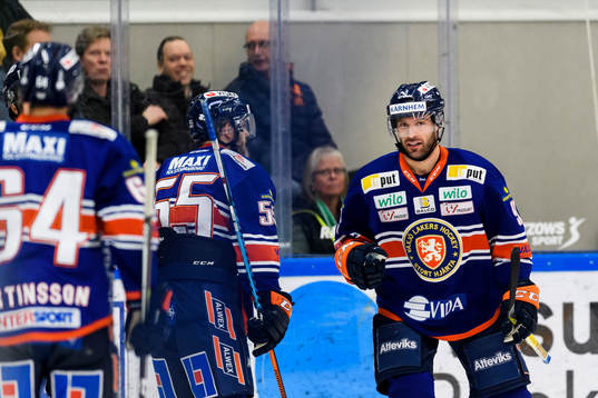 Växjös spelare jublar