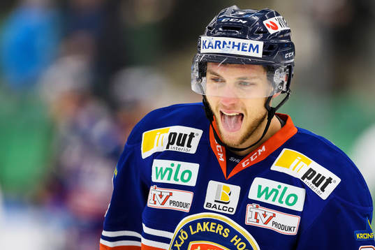 Växjös Eric Martinsson har ont