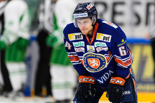 Växjös Eric Martinsson har ont