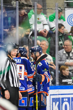 Växjös spelare jublar