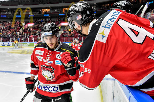 Malmö Redhawks Konstantin Komarek jublar