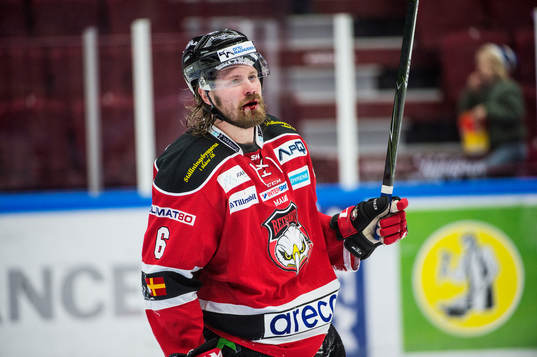 Malmö Redhawks Stefan Warg blöder