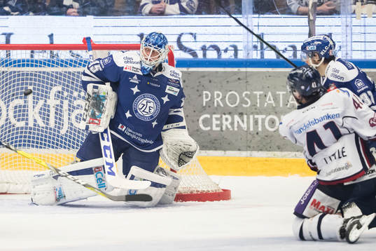 Linköpings Broc Little gör 3-1 bakom Leksands målvakt