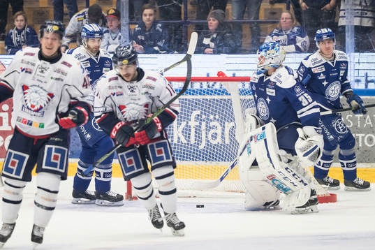 Leksands målvakt Atte Engren deppar