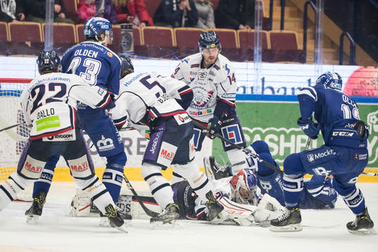 räddning av Linköpings målvakt Jacob Johansson