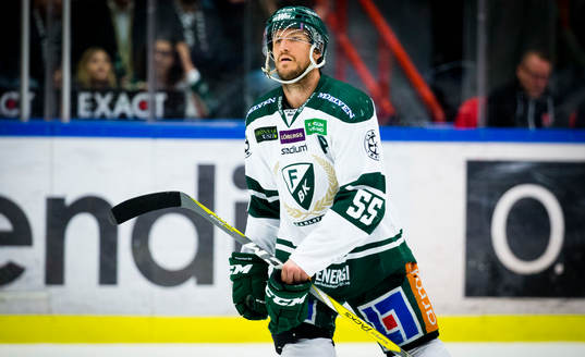 Färjestads Ole-Kristian Tollefsen får matchstraff