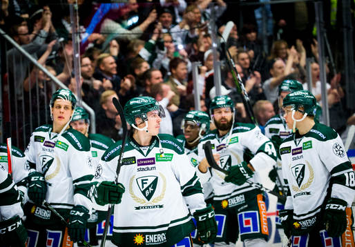 Jubel hos Färjestadsspelarna