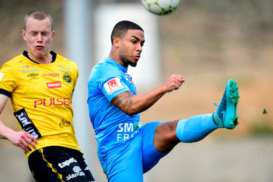 Elfsborgs Daniel Gustavsson och AFC Eskilstunas Jernade