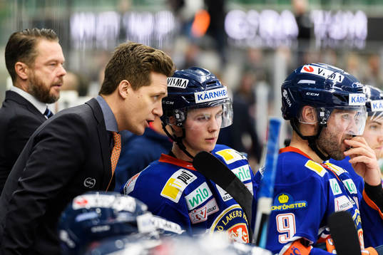 Växjös tränare Sam Hallam