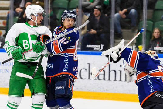 Rögles Daniel Sylwander och Växjös Eric Martinsson