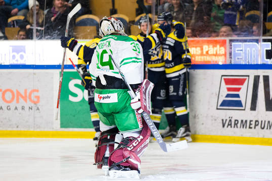 s Lias Andersson och Oscar Sundh jublar
