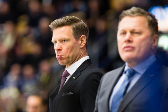 s assisterande tränare Nicklas Rahm och assisterande