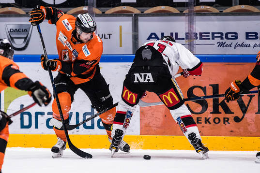 Karlskronas Emil Larsson och Örebros Joel Mustonen