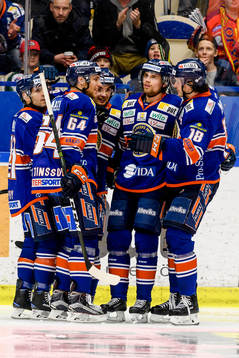 Växjös Adam Brodecki jublar