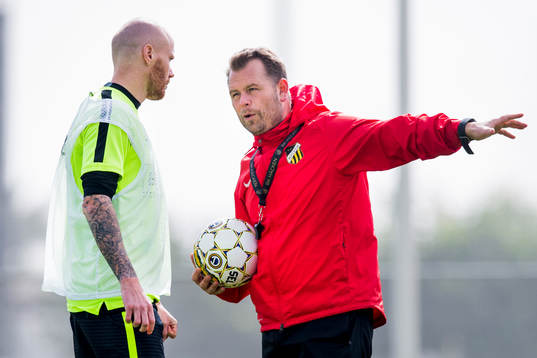 Alexander Farnerud och tränare Mikael Stahre