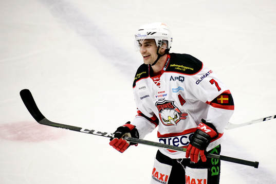Malmö Redhawks Nils Andersson jublar