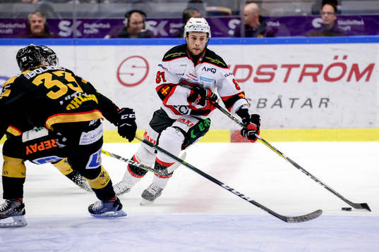 Skellefteås Sebastian Ohlsson och Malmö Redhawks Ilari