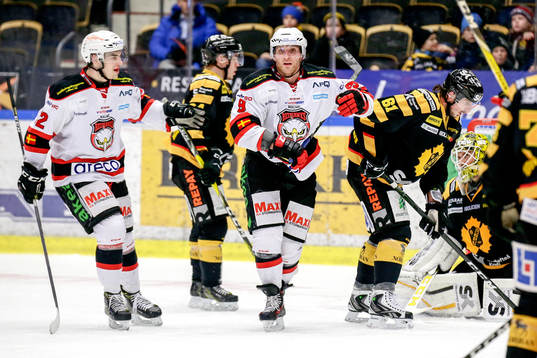 Malmö Redhawks Frederik Storm jublar