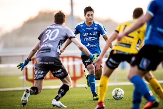 Bläddra bland fler bilder av Fotboll, Träningsmatch, Halmstad - Elfsborg