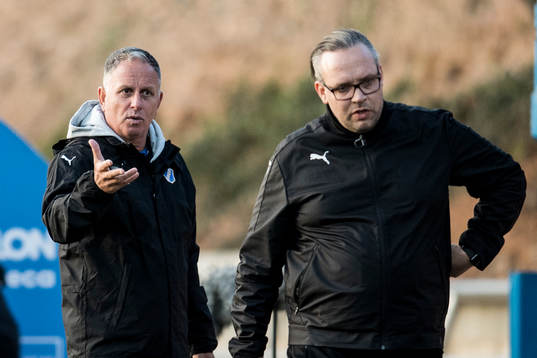 Halmstads tränare Jan Jönsson och assisterande tränare