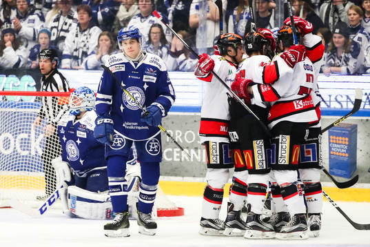 Leksands målvakt Atte Engren och Lukas Ericsson deppar
