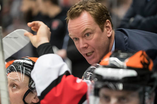Örebros assiterande tränare Niklas Eriksson i