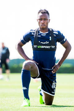 IFK Göteborgs Prosper Kasim stretchar