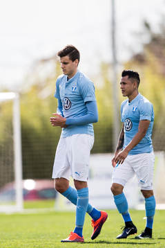 Malmö FFs Alexander Jeremejeff och Yoshimar Yotún deppar
