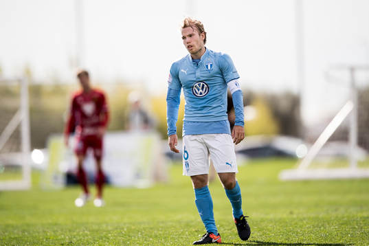 Malmö FFs Oscar Lewicki deppar