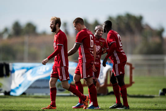 Östersunds Douglas Bergqvist, Kari Arnason och Ken Sema