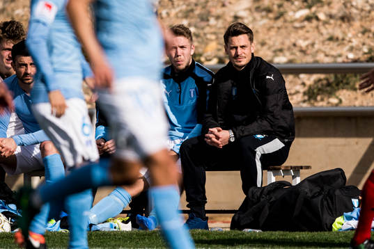 Malmö FFs Markus Rosenberg på bänken