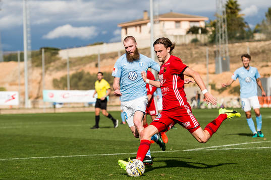 Östersunds Tom Pettersson och Malmö FFs Jo Inge Berget