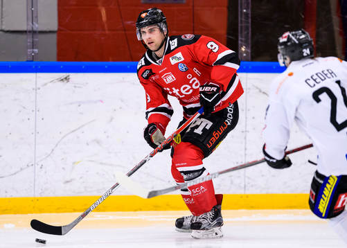Piteås Olof Lundberg med pucken
