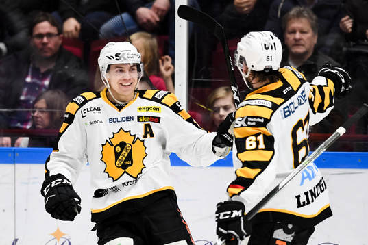Skellefteås Fredrik Lindgren och Pär Lindholm jublar