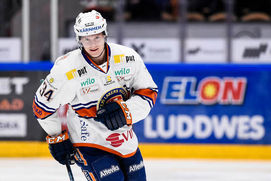 Växjös Olli Palola jublar