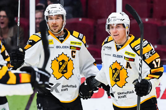 Skellefteås Pär Lindholm jublar