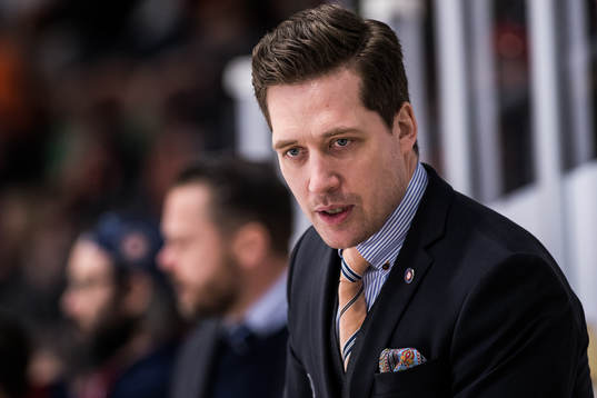Växjös tränare Sam Hallam