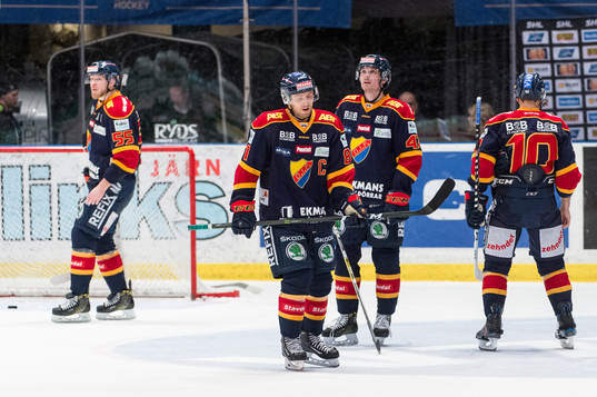 Djurgårdens Calle Ridderwall deppar med lagkamrater