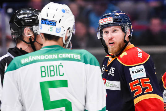 Rögles Alen Bibic och Djurgårdens Alexander Urbom