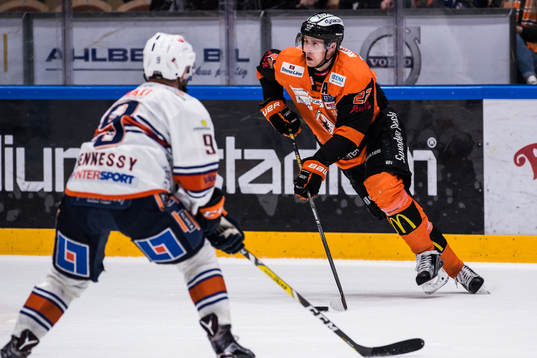Växjös Josh Hennessy och Karlskronas Alexander Bergström