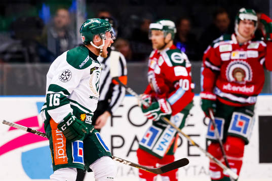 Färjestads Alexander Johansson jublar