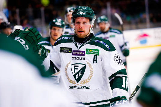 Färjestads Alexander Johansson jublar