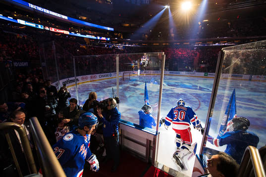 Bläddra bland fler bilder av Ishockey, NHL, New York Rangers - Calgary Flames