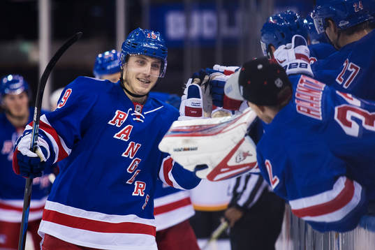 Rangers Jesper Fast jublar
