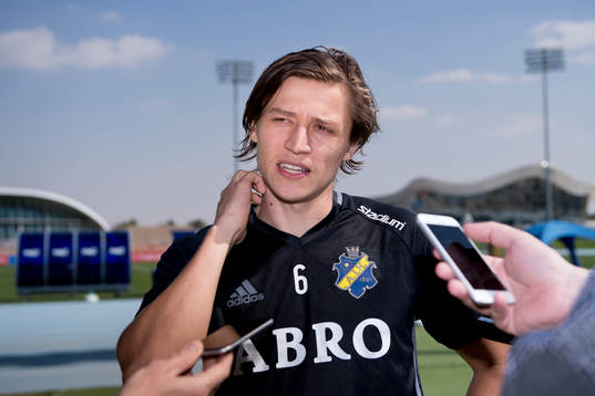 Simon Thern