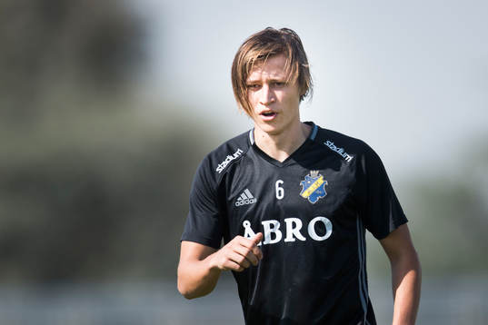 Simon Thern