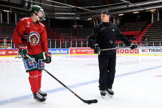 Frölundas Kristian Vesalainen och tränare Roger Rönnberg